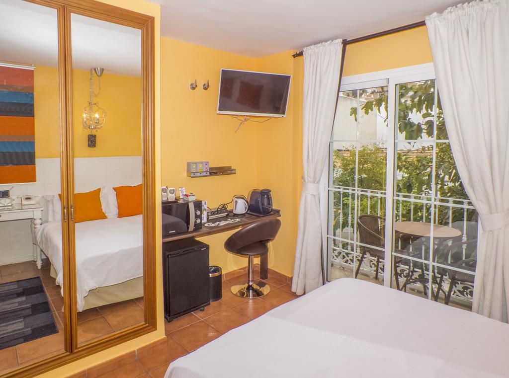 Boutique Hotel Pueblo Benalmádena Exterior foto